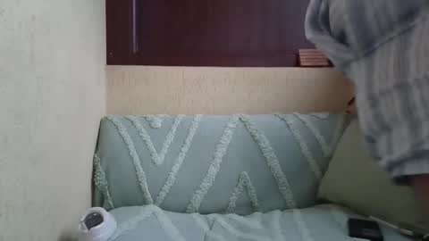 Snapshot of roberto_twink1 chatting on November 10, 11:09 am Roberto online show from November 10, 11:09 am