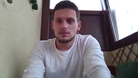 Snapshot of roberto_twink1 chatting on November 18, 6:40 am Roberto online show from November 18, 6:40 am