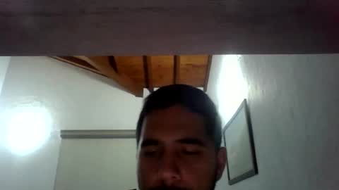 Snapshot of robertorodriguez503 chatting on May 10, 7:35 am robertorodriguez503 online show from May 10, 7:35 am