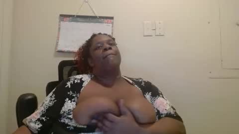 robertswhitney52 online show from December 19, 6:42 am