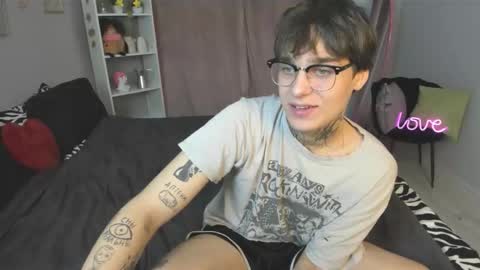 RobertTate online show from November 26, 5:14 pm