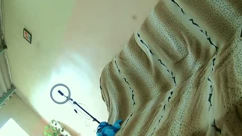 Snapshot of robertuxx chatting on December 15, 6:37 pm BRAZILIAN BOY online show from December 15, 6:37 pm