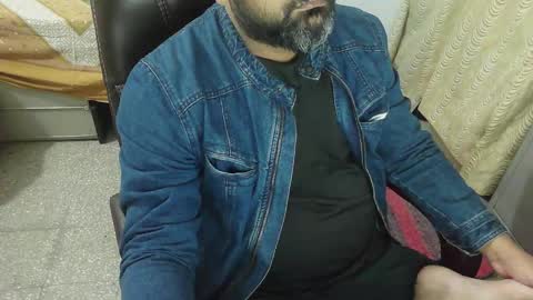 Snapshot of robin2010ken_ chatting on November 30, 4:55 pm robin online show from November 30, 4:55 pm