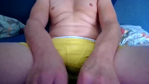 robin_hoody_1990 online show from June 7, 10:08 am