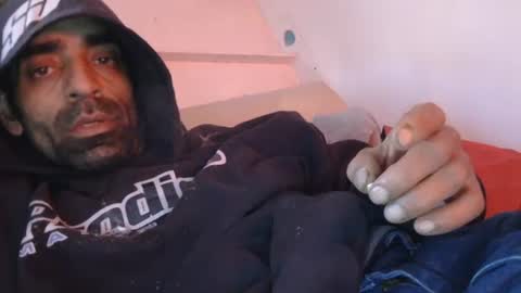 R online show from December 7, 10:28 pm