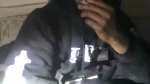 R online show from December 19, 11:39 am