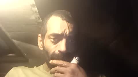 R online show from October 25, 10:37 pm