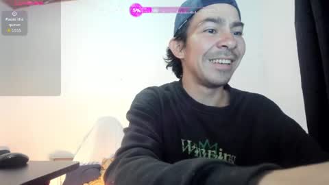 Snapshot of robindominique chatting on June 26, 12:26 am Robin online show from June 26, 12:26 am