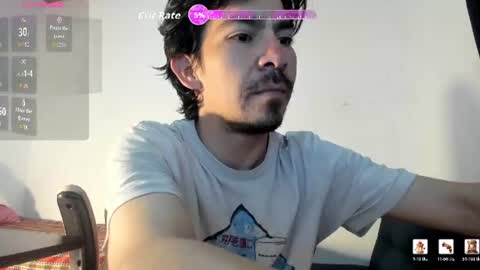 Snapshot of robindominique chatting on July 8, 11:20 pm Robin online show from July 8, 11:20 pm