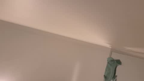 robinidessundercover34 online show from February 21, 9:43 am