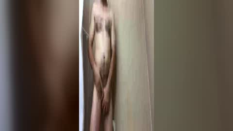 Snapshot of robinsonpainting1 chatting on June 27, 11:32 pm robinsonpainting1 online show from June 27, 11:32 pm