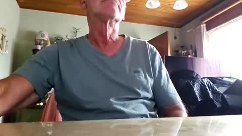 robke1966 online show from October 15, 7:19 am