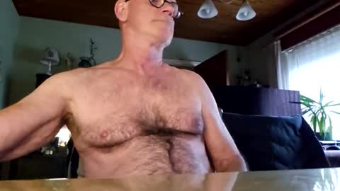 robke1966 online show from February 24, 7:39 am