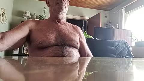 robke1966 online show from March 16, 9:57 am