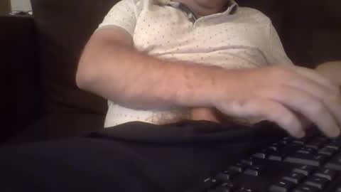 robmutant online show from February 18, 5:31 am