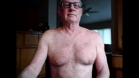 robo0000 online show from February 19, 4:58 pm