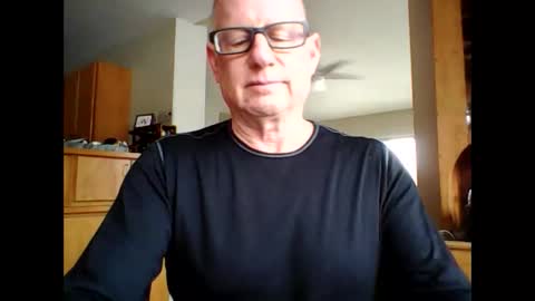 Snapshot of robo0000 chatting on March 16, 7:18 pm robo0000 online show from March 16, 7:18 pm