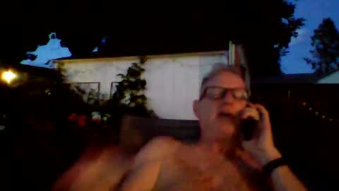 Snapshot of robo0000 chatting on June 21, 4:26 am robo0000 online show from June 21, 4:26 am