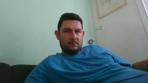 Snapshot of robtheman94 chatting on September 21, 8:38 am Robin online show from September 21, 8:38 am