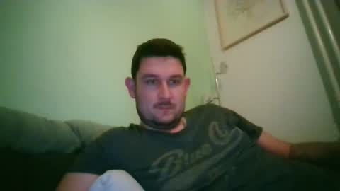 Robin online show from November 30, 10:03 pm