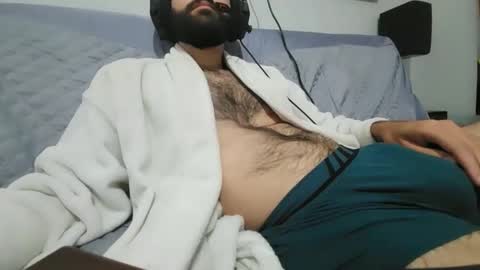 robwhiteguy online show from October 9, 3:21 pm