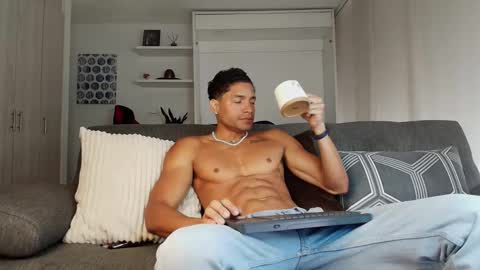 roby_millerr online show from February 6, 2:20 pm