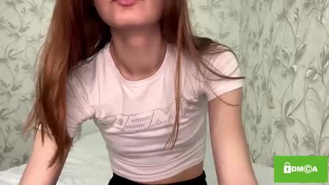 robynsentinella online show from December 19, 12:50 am