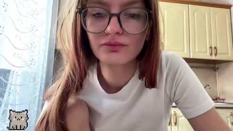 robynsentinella online show from January 9, 3:20 am