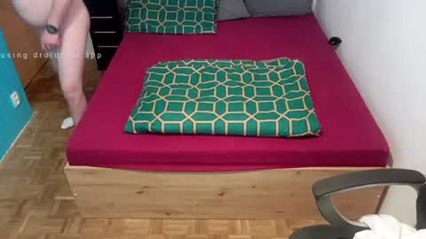 Snapshot of roccoandsamanthaxx chatting on June 19, 5:28 pm Roccoandsamanthaxx online show from June 19, 5:28 pm