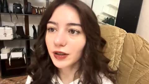 Snapshot of rochelgloff chatting on November 24, 11:10 am Marry online show from November 24, 11:10 am