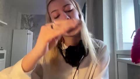 Anny online show from February 11, 11:26 am