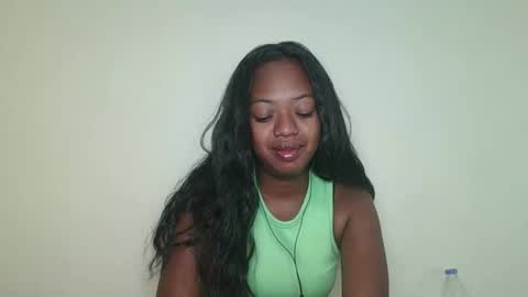 rochellinah online show from April 28, 10:09 am