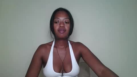 rochellinah online show from May 1, 11:37 am