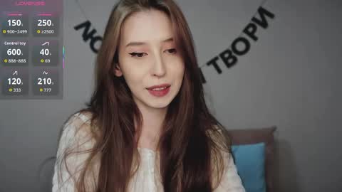 rocketsgirl online show from April 18, 8:29 am