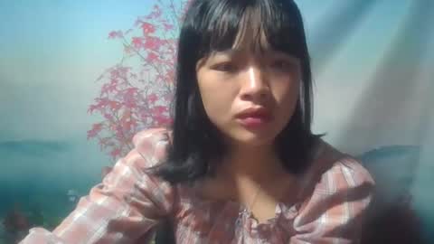 Snapshot of rockielao chatting on October 31, 9:10 am RockieLao online show from October 31, 9:10 am