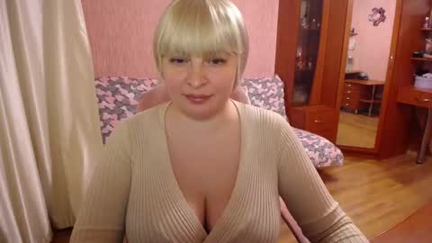 Rocknlinxx online show from December 5, 6:15 pm