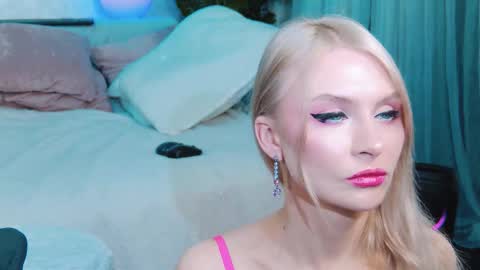 Lina and Den online show from November 13, 5:28 am