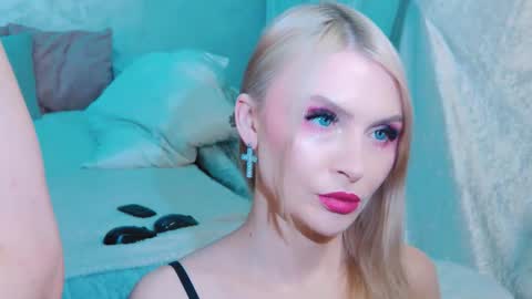 Lina and Den online show from March 17, 4:28 am