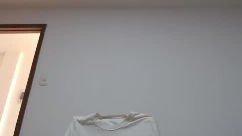 rocky muscle online show from January 16, 3:49 pm