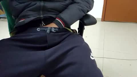 rockysam090 online show from December 28, 9:08 pm