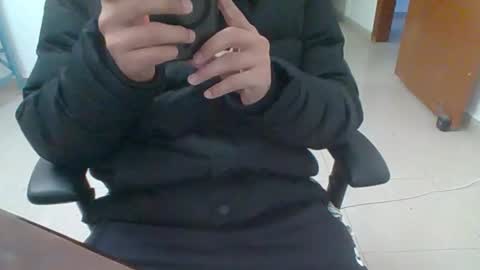 rockysam090 online show from March 3, 9:26 pm