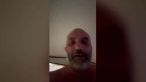 roddyt1127 online show from April 5, 9:45 pm