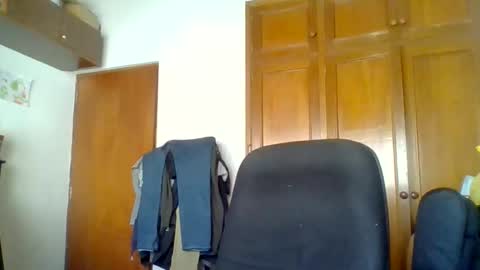 Snapshot of rodfer chatting on June 6, 7:29 pm Rodfer online show from June 6, 7:29 pm