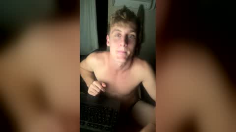 Snapshot of rodofra chatting on April 2, 4:59 pm rodofra online show from April 2, 4:59 pm