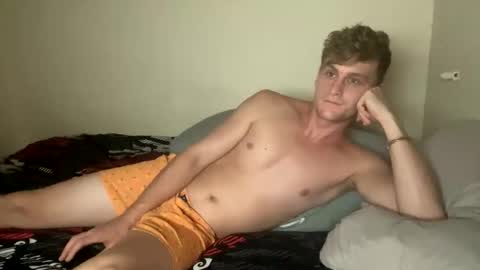 Snapshot of rodofra chatting on April 9, 11:43 pm rodofra online show from April 9, 11:43 pm