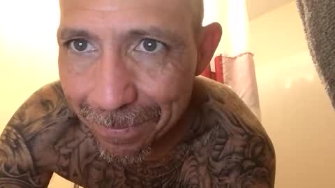 rodolfolucio online show from December 18, 3:29 pm