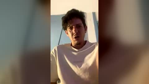 Snapshot of rogerbenid81 chatting on June 13, 9:57 pm rogerbenid81 online show from June 13, 9:57 pm