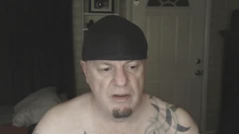 roinaz online show from January 15, 7:15 am