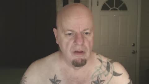 roinaz online show from April 3, 7:01 pm