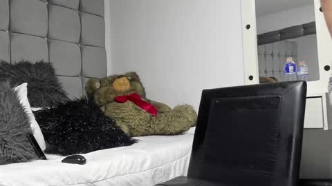 Snapshot of rolito18_ chatting on January 2, 10:33 pm twink juli online show from January 2, 10:33 pm
